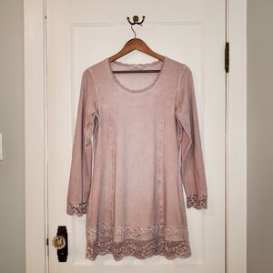 Tredy Lace Trimmed Tunic – European Size 38 – Powder Pink